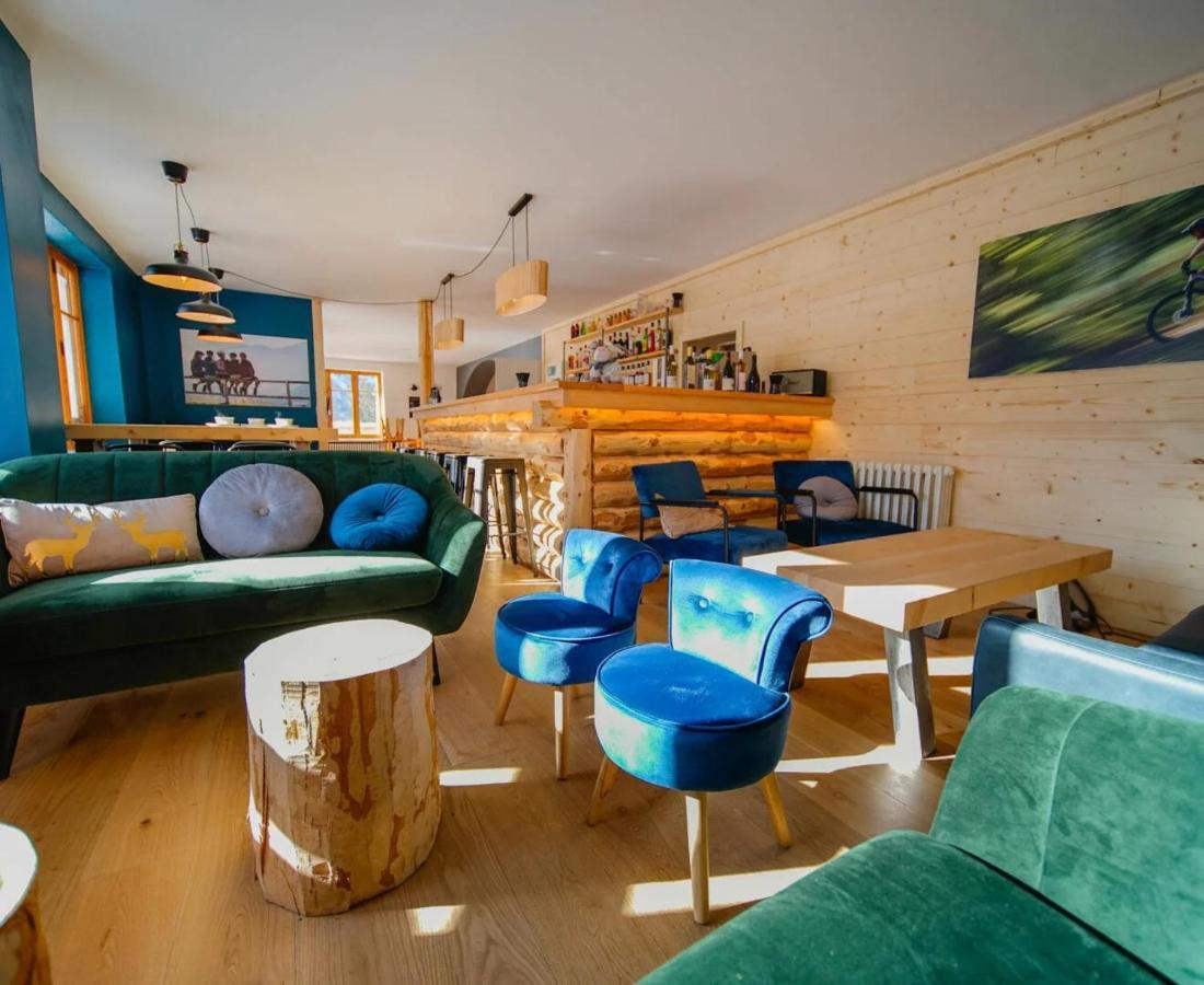 Le Petit Cerf Hotel Cervières Buitenkant foto