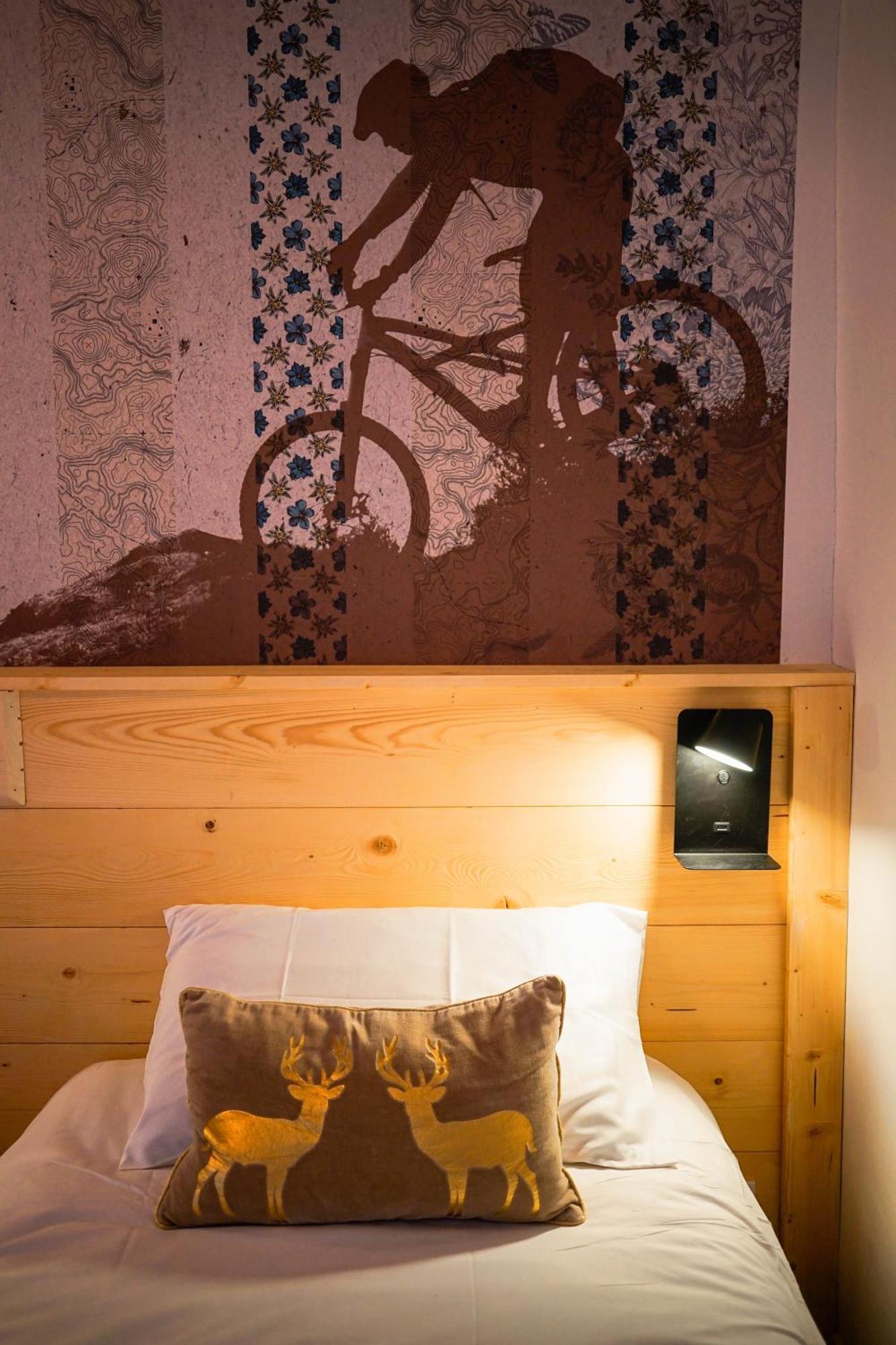 Le Petit Cerf Hotel Cervières Buitenkant foto